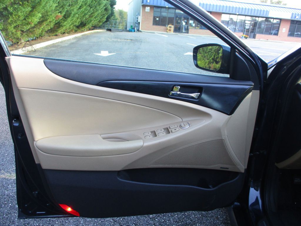 2014 Hyundai Sonata Image 15