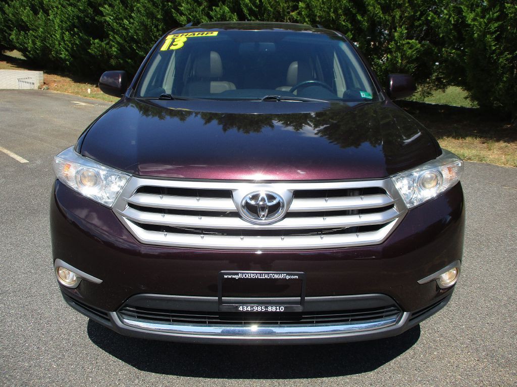 2013 Toyota Highlander Image 2