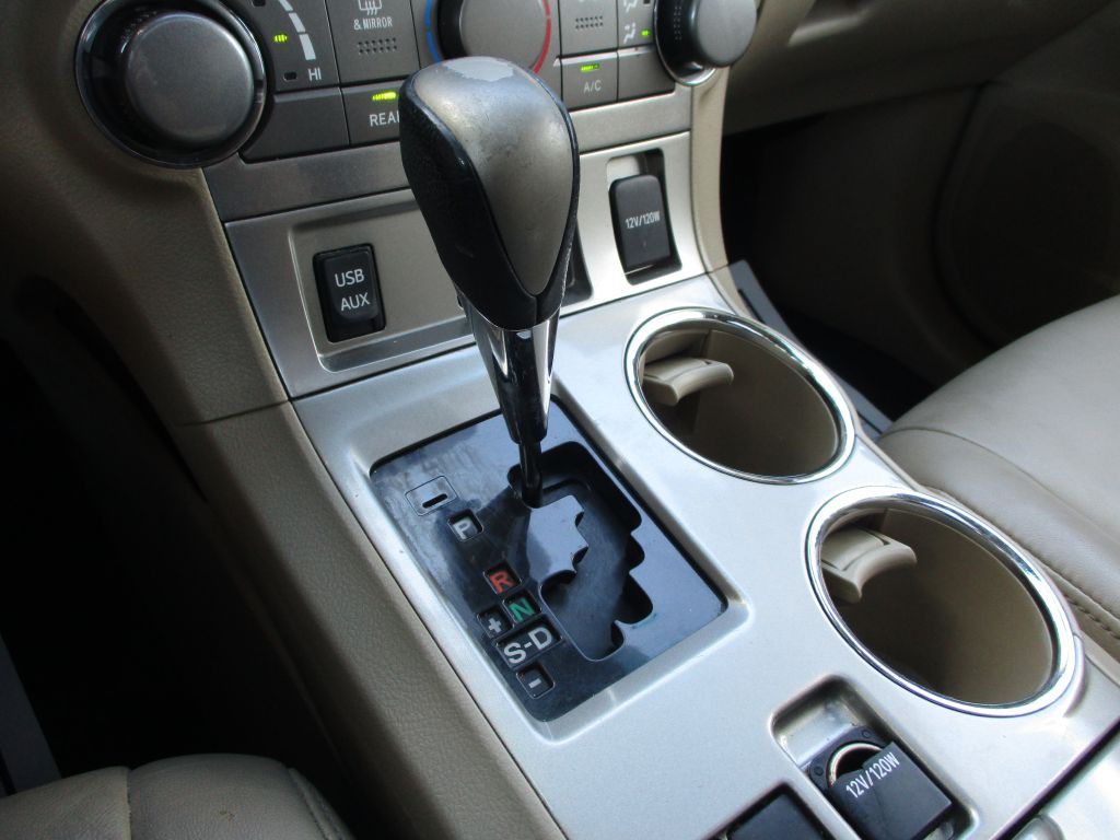 2013 Toyota Highlander Image 42