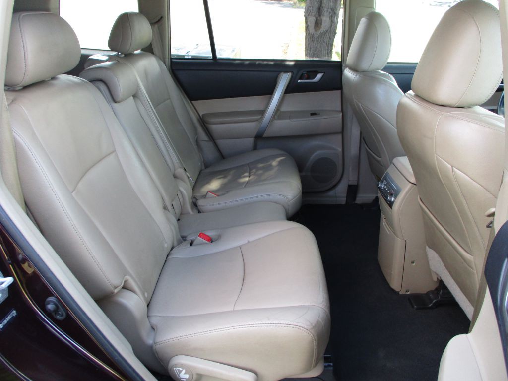 2013 Toyota Highlander Image 56