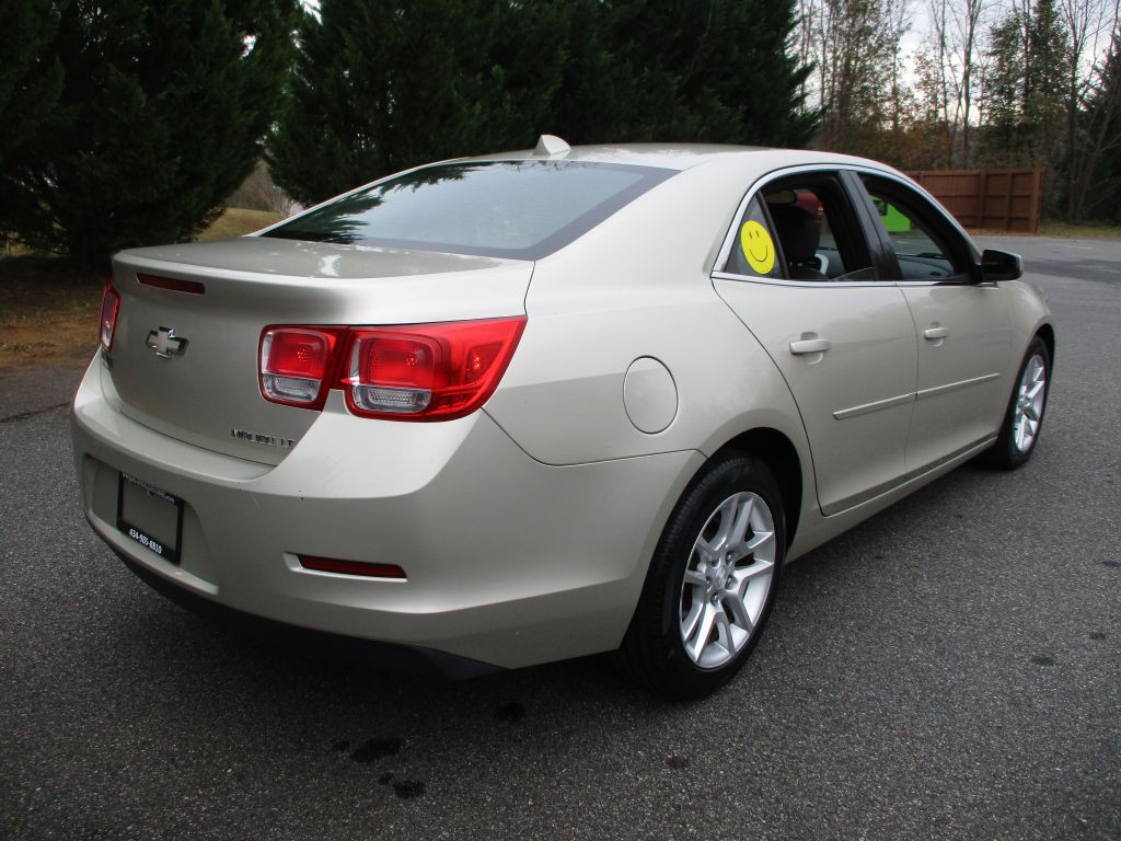 2013 Chevrolet Malibu Image 7