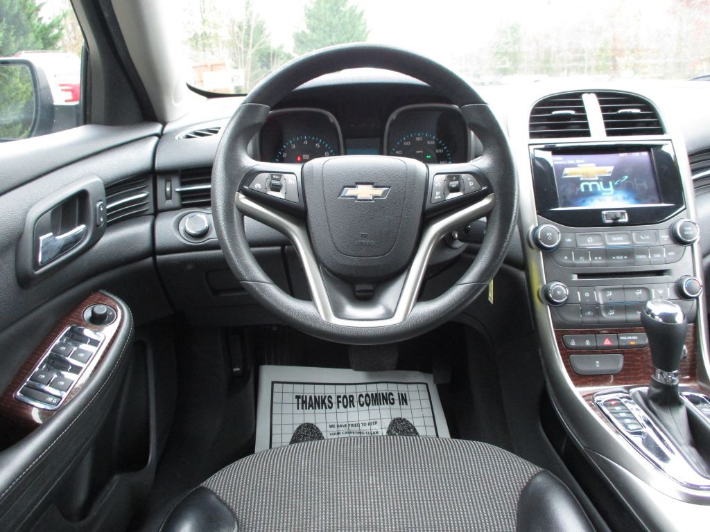 2013 Chevrolet Malibu Image 19