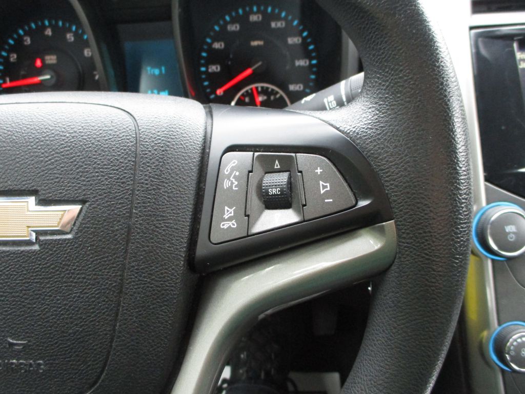 2013 Chevrolet Malibu Image 24