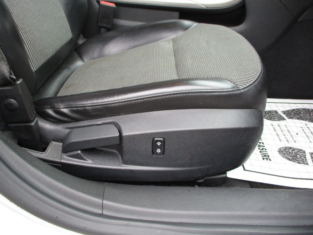 2013 Chevrolet Malibu Image 42