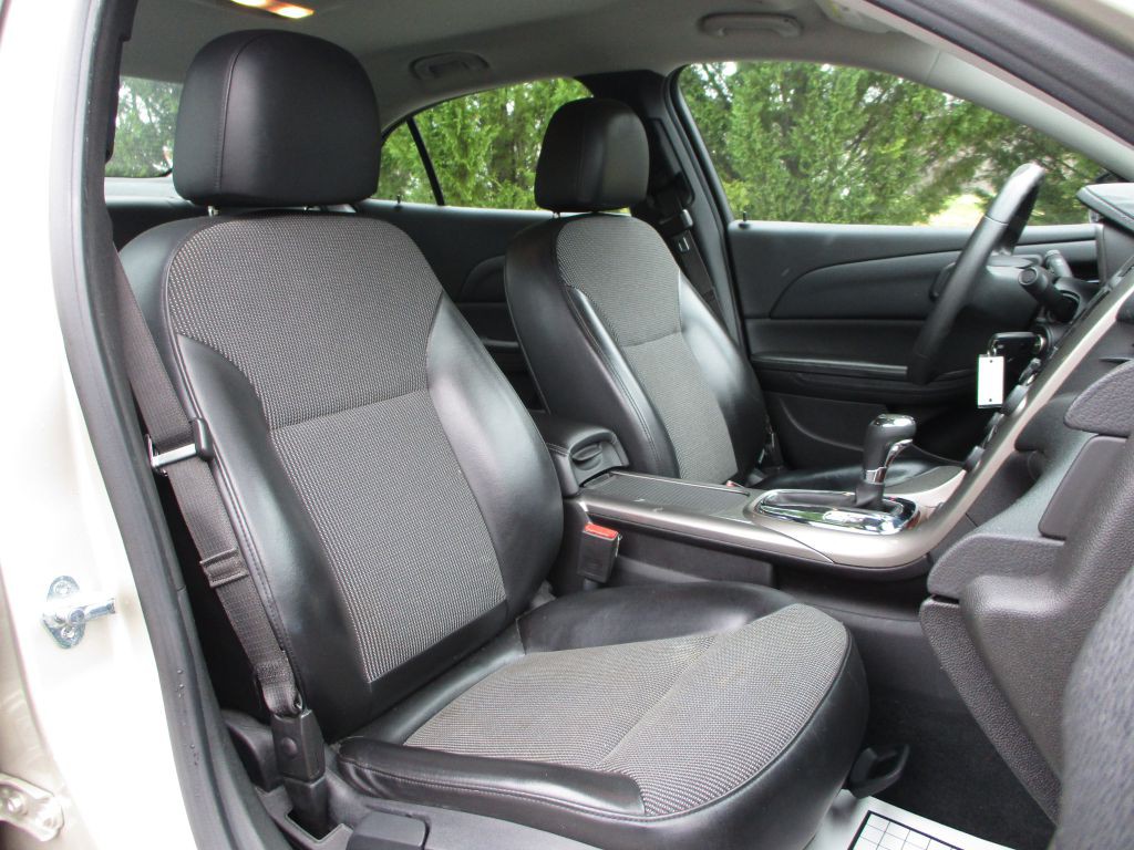 2013 Chevrolet Malibu Image 43