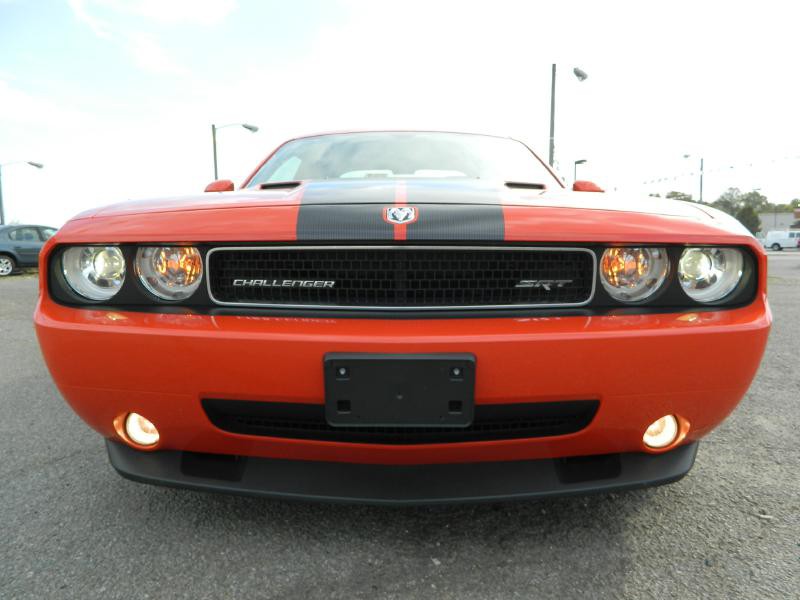 2008 Dodge Challenger Image 5