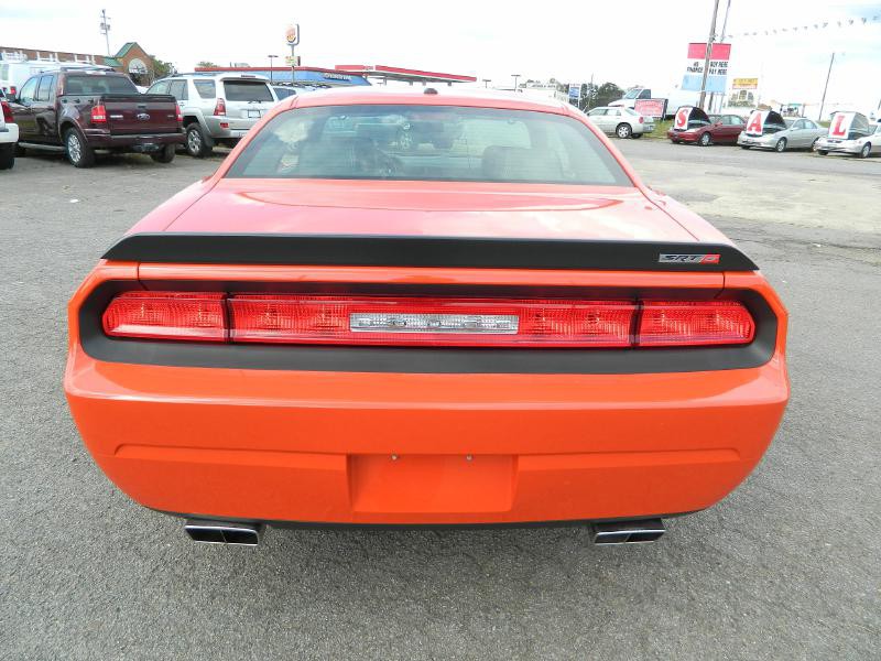 2008 Dodge Challenger Image 8