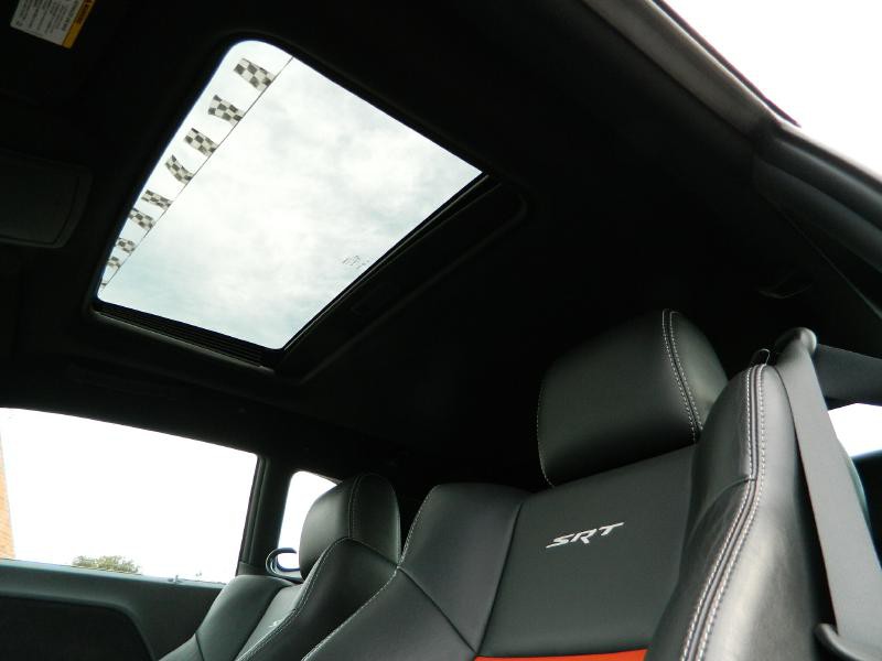 2008 Dodge Challenger Image 23