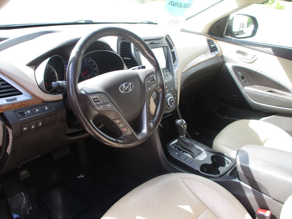 2013 Hyundai Santa Fe Image 13