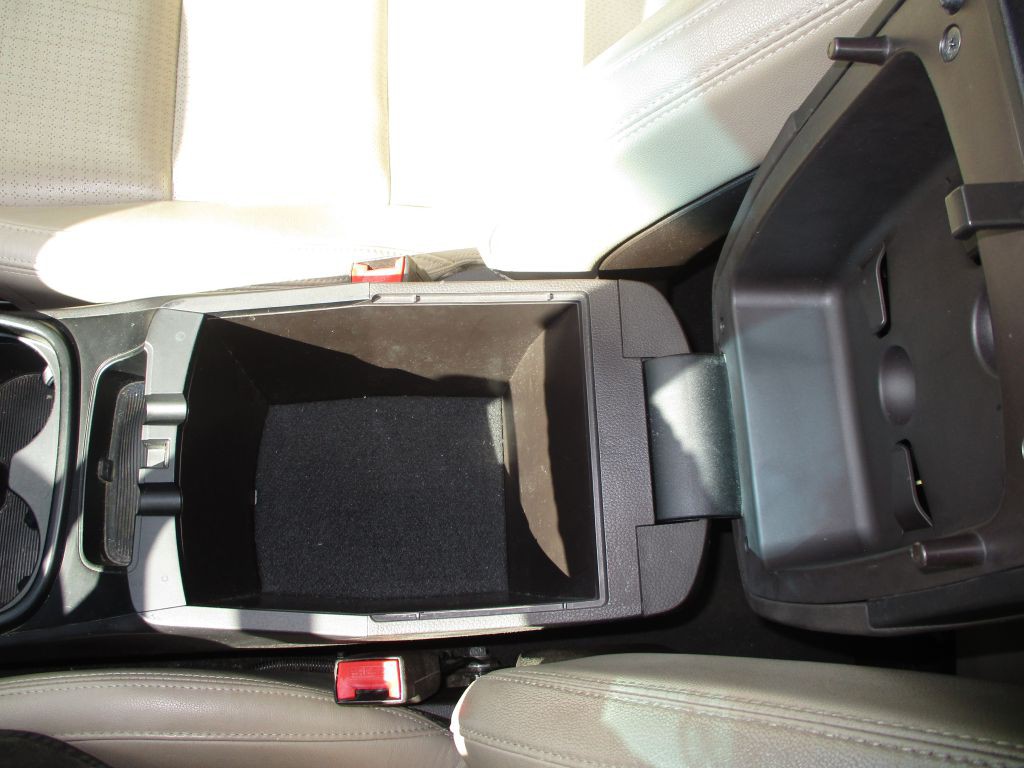 2013 Hyundai Santa Fe Image 29