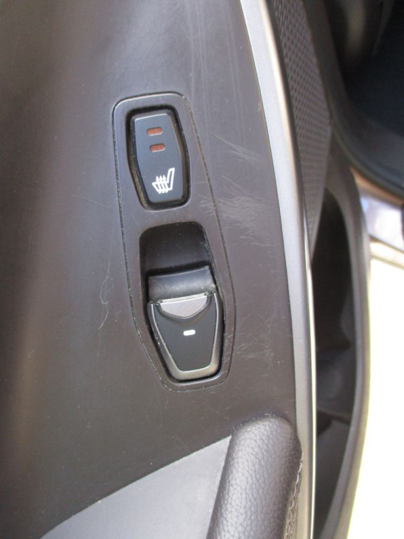 2013 Hyundai Santa Fe Image 32