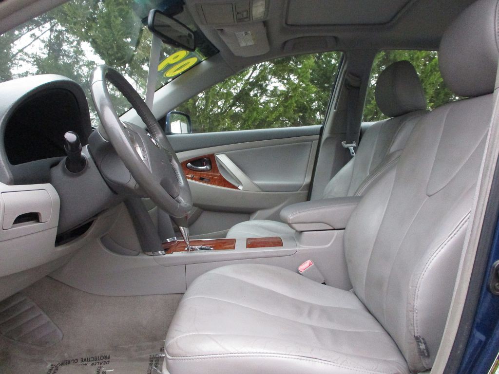 2009 Toyota Camry Image 16