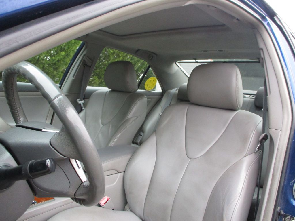 2009 Toyota Camry Image 17