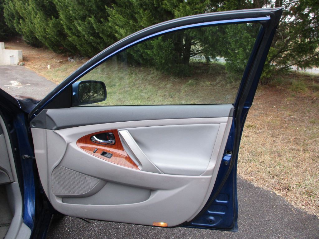 2009 Toyota Camry Image 23