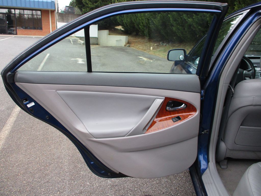 2009 Toyota Camry Image 24