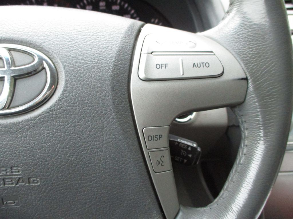 2009 Toyota Camry Image 36