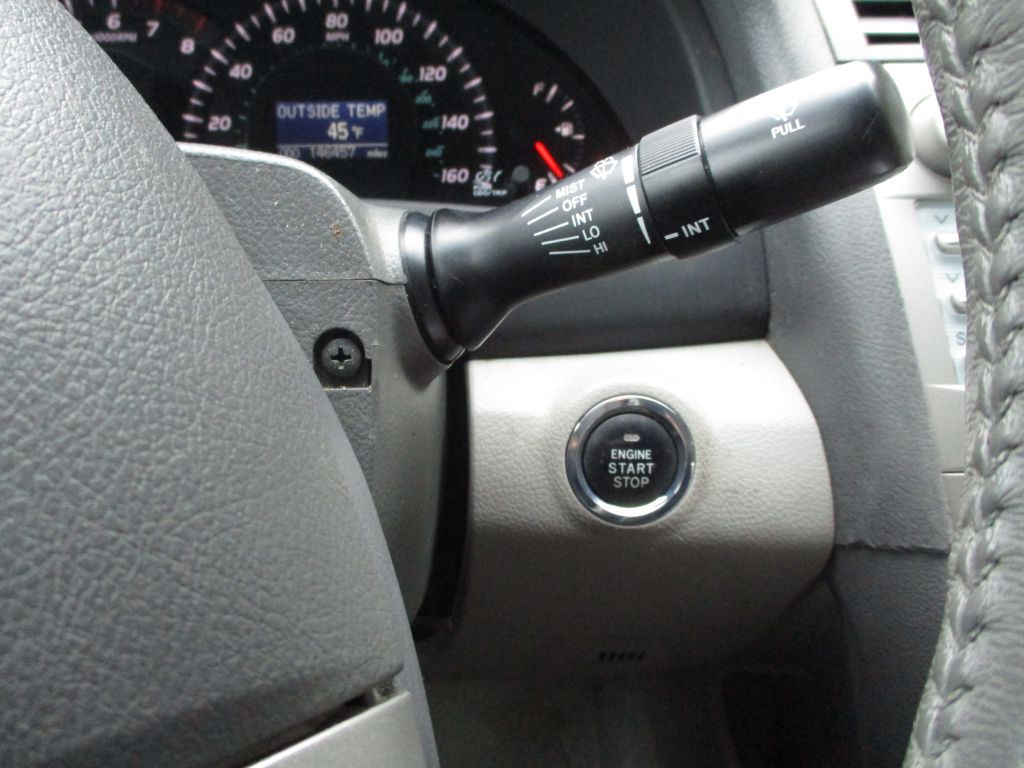 2009 Toyota Camry Image 38