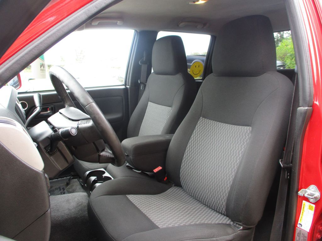 2011 Chevrolet Colorado Image 18