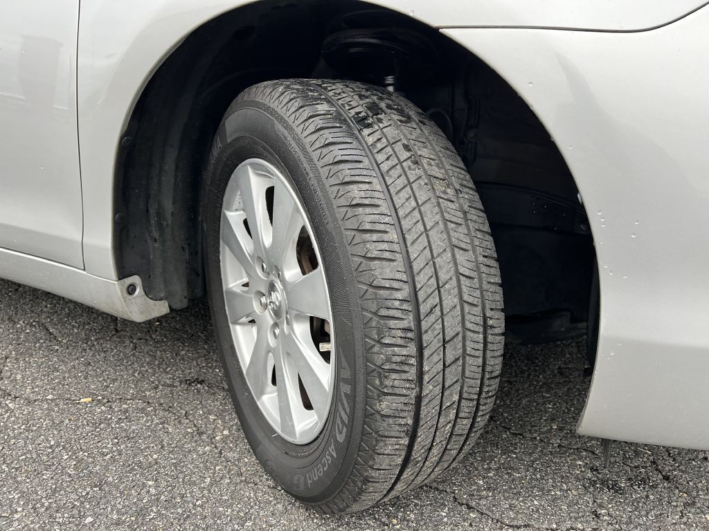 2009 Toyota Camry Image 11