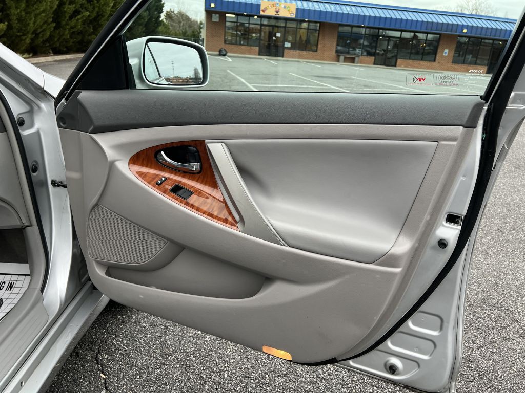 2009 Toyota Camry Image 14