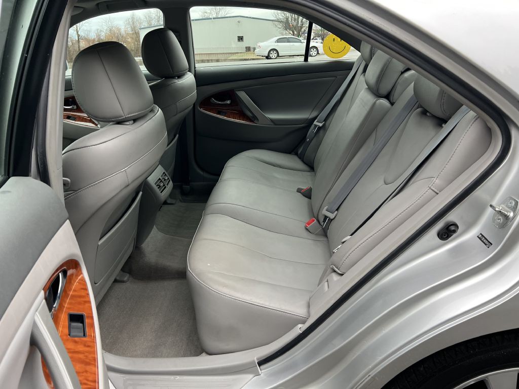 2009 Toyota Camry Image 23