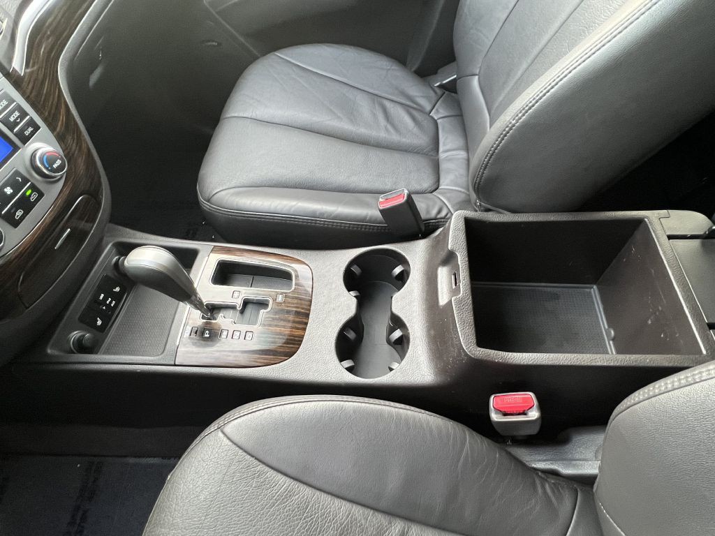 2011 Hyundai Santa Fe Image 19