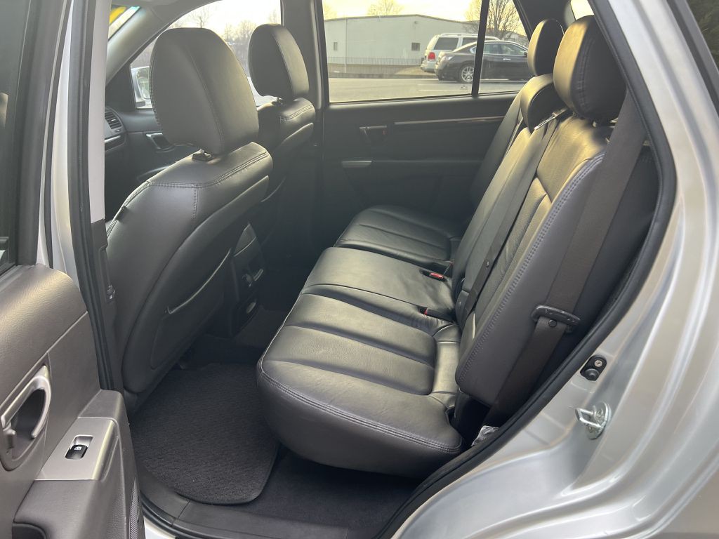 2011 Hyundai Santa Fe Image 28