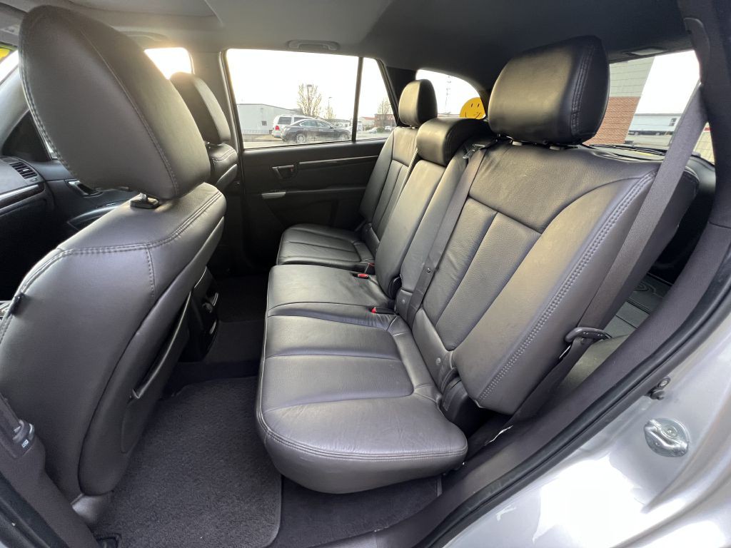 2011 Hyundai Santa Fe Image 29