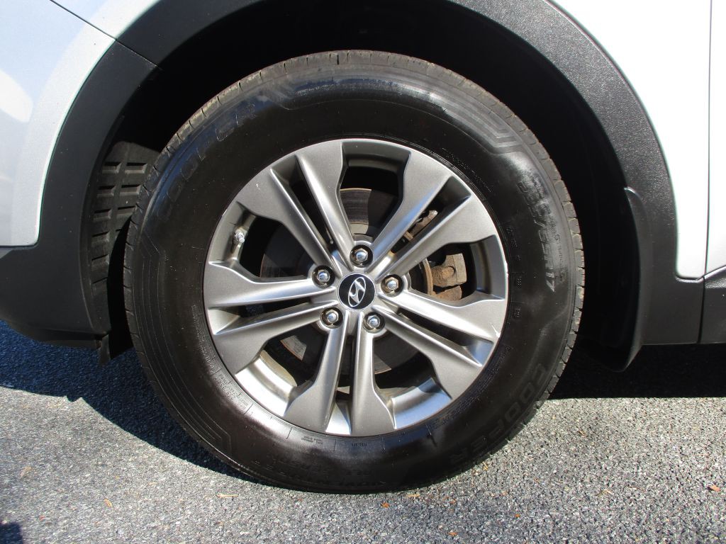 2014 Hyundai Santa Fe Sport Image 9
