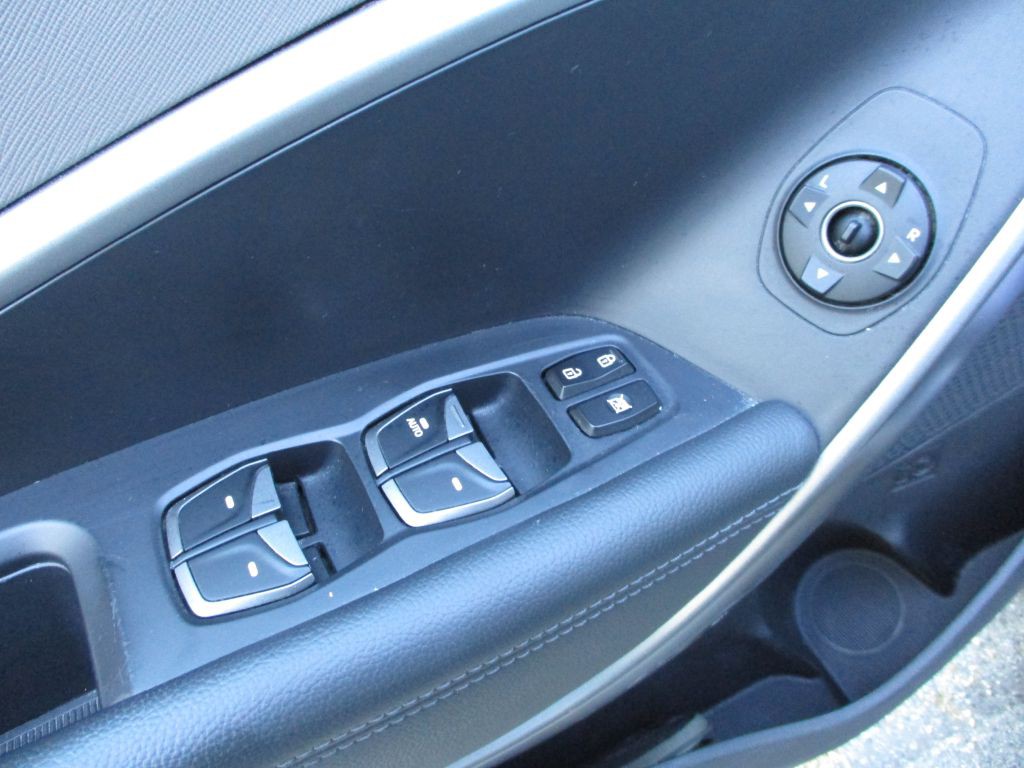2014 Hyundai Santa Fe Sport Image 14