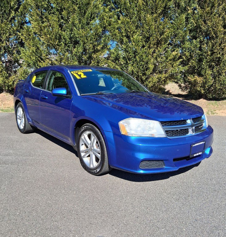 2012 Dodge Avenger Image 1