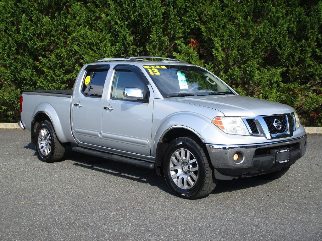2013 Nissan Frontier Image 1