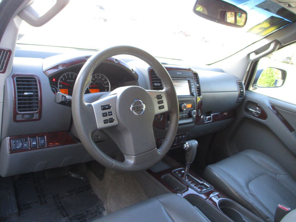 2013 Nissan Frontier Image 22