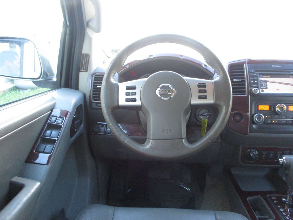 2013 Nissan Frontier Image 23