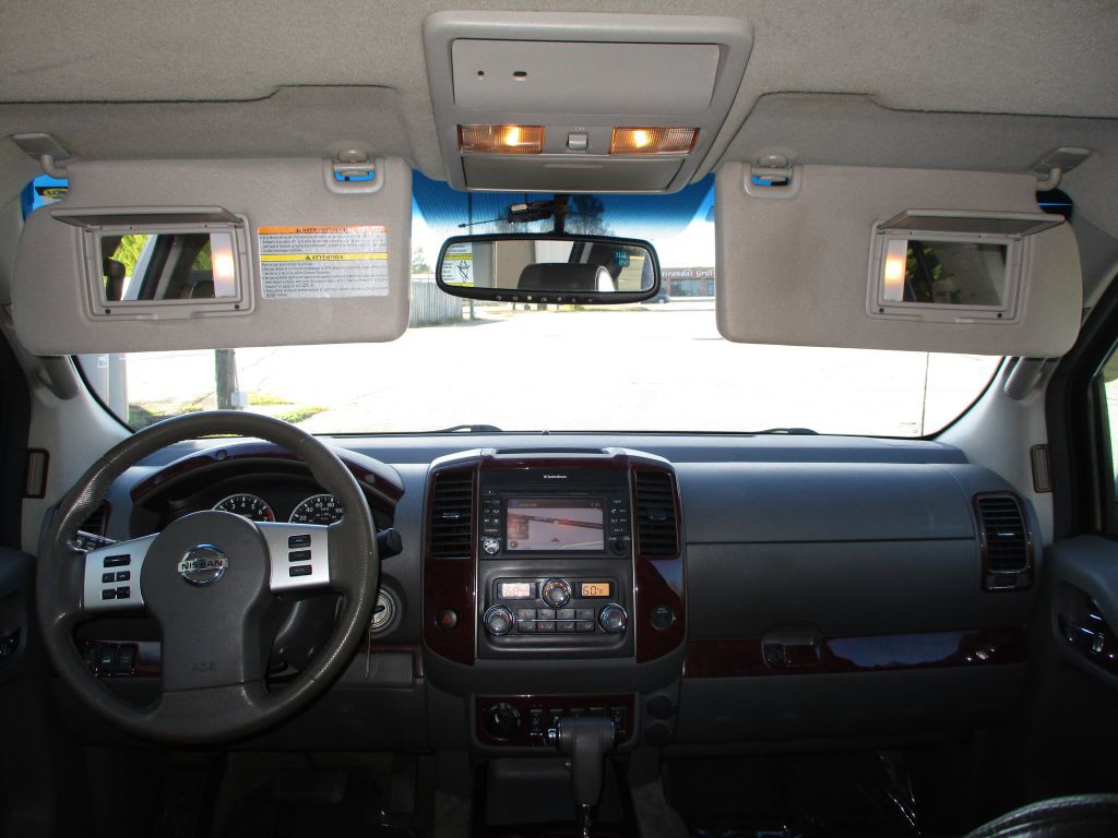 2013 Nissan Frontier Image 33