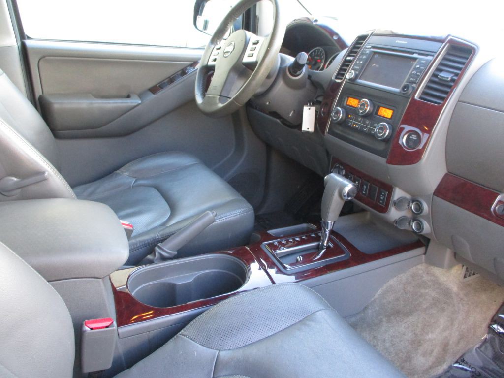2013 Nissan Frontier Image 47