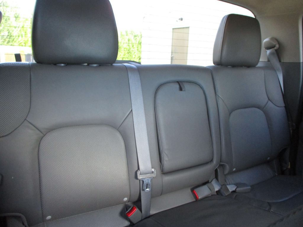 2013 Nissan Frontier Image 48