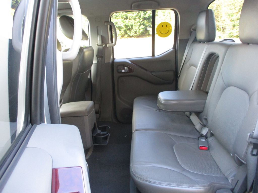 2013 Nissan Frontier Image 53