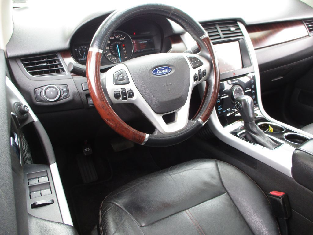 2011 Ford Edge Image 22