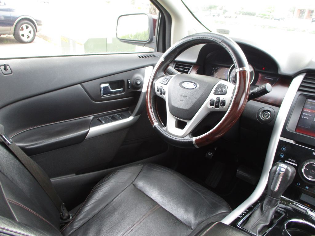 2011 Ford Edge Image 23