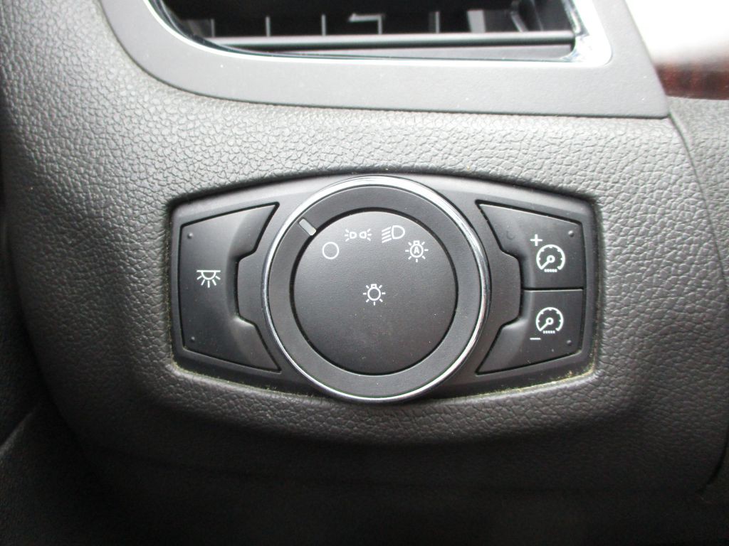 2011 Ford Edge Image 31