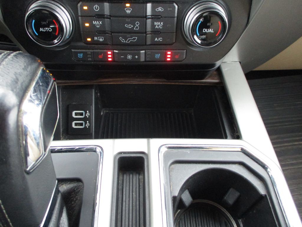 2017 Ford F-150 Image 40