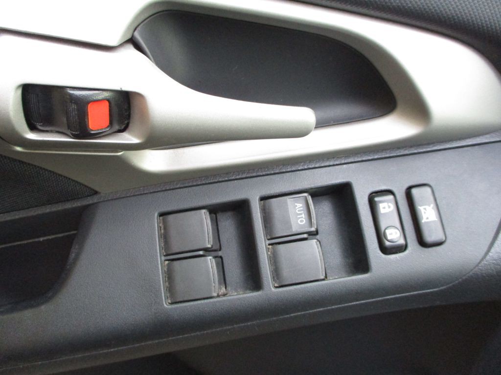 2013 Toyota Corolla Image 18