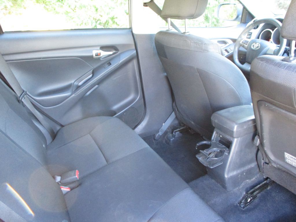 2013 Toyota Corolla Image 28