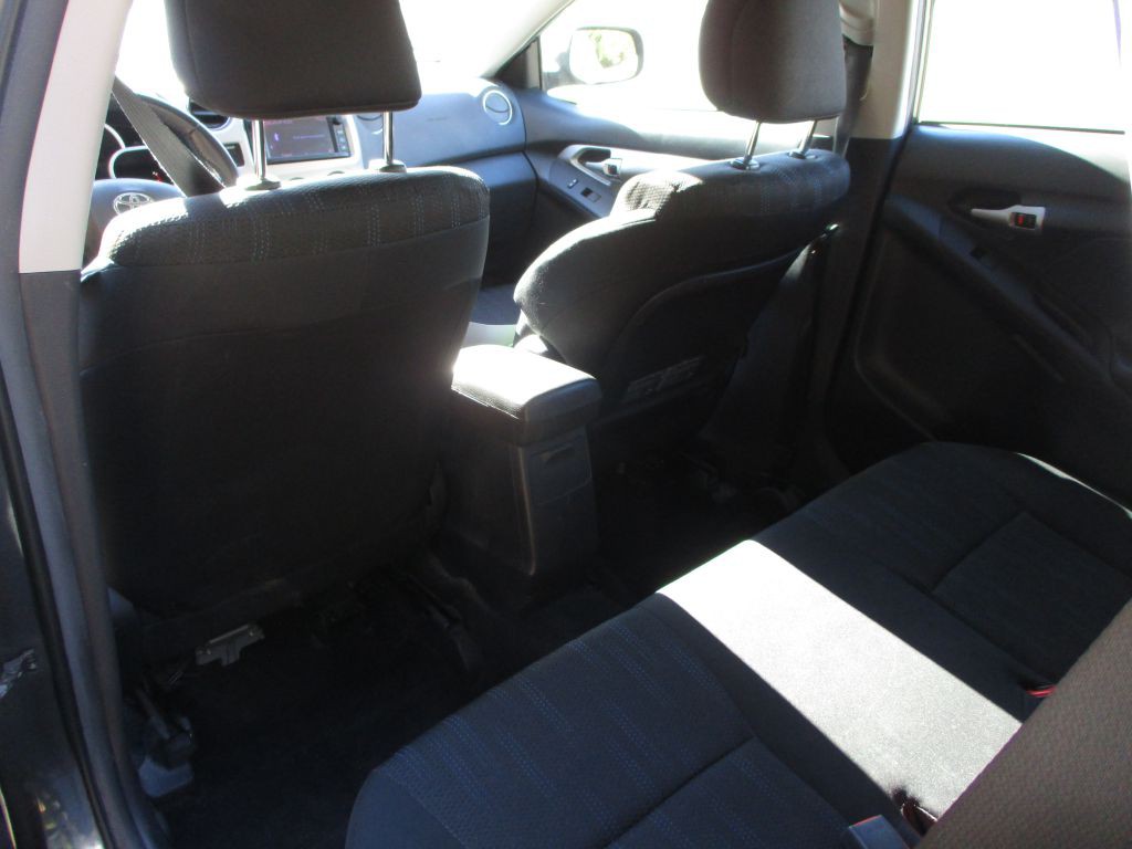 2013 Toyota Corolla Image 32