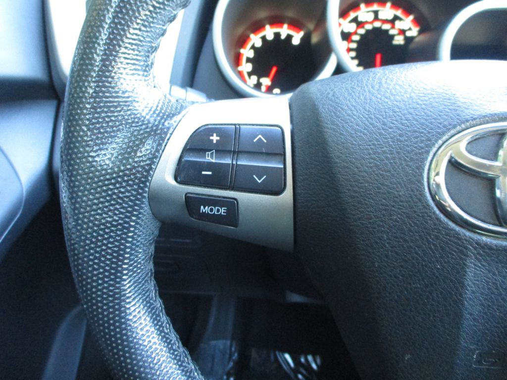 2013 Toyota Corolla Image 35