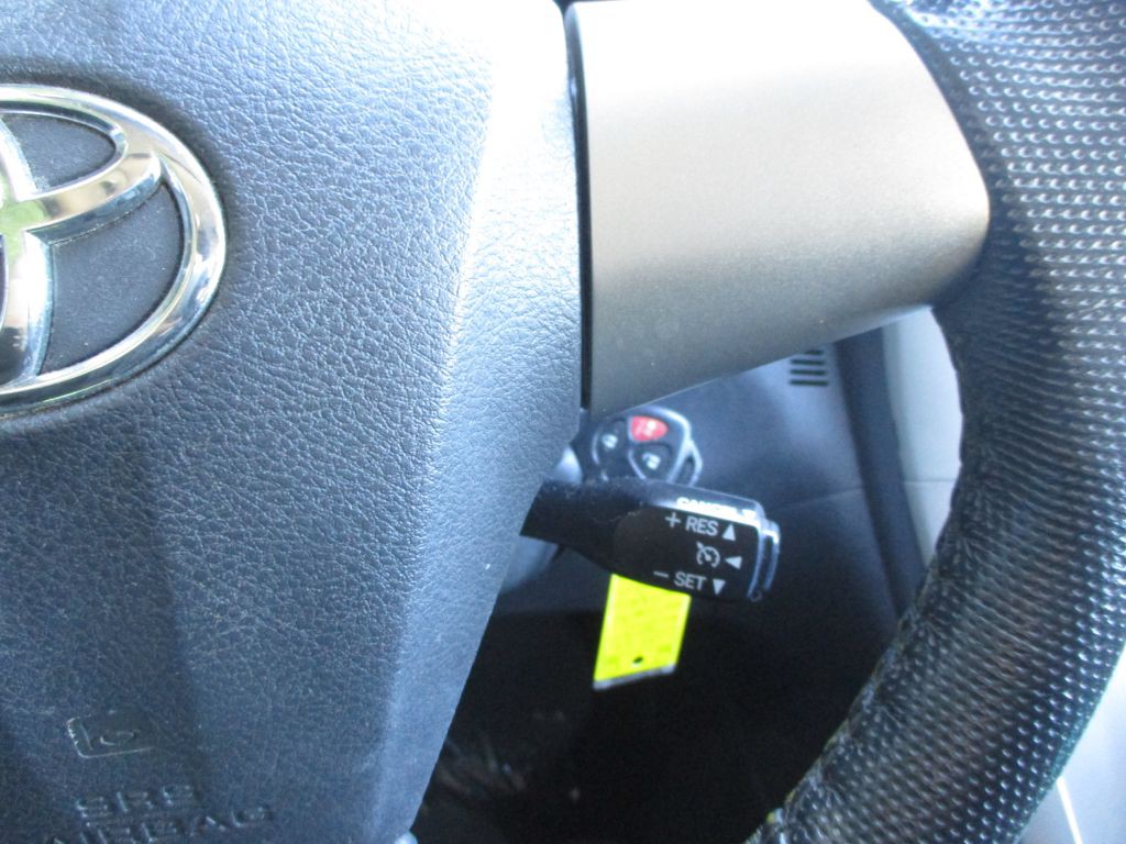 2013 Toyota Corolla Image 37