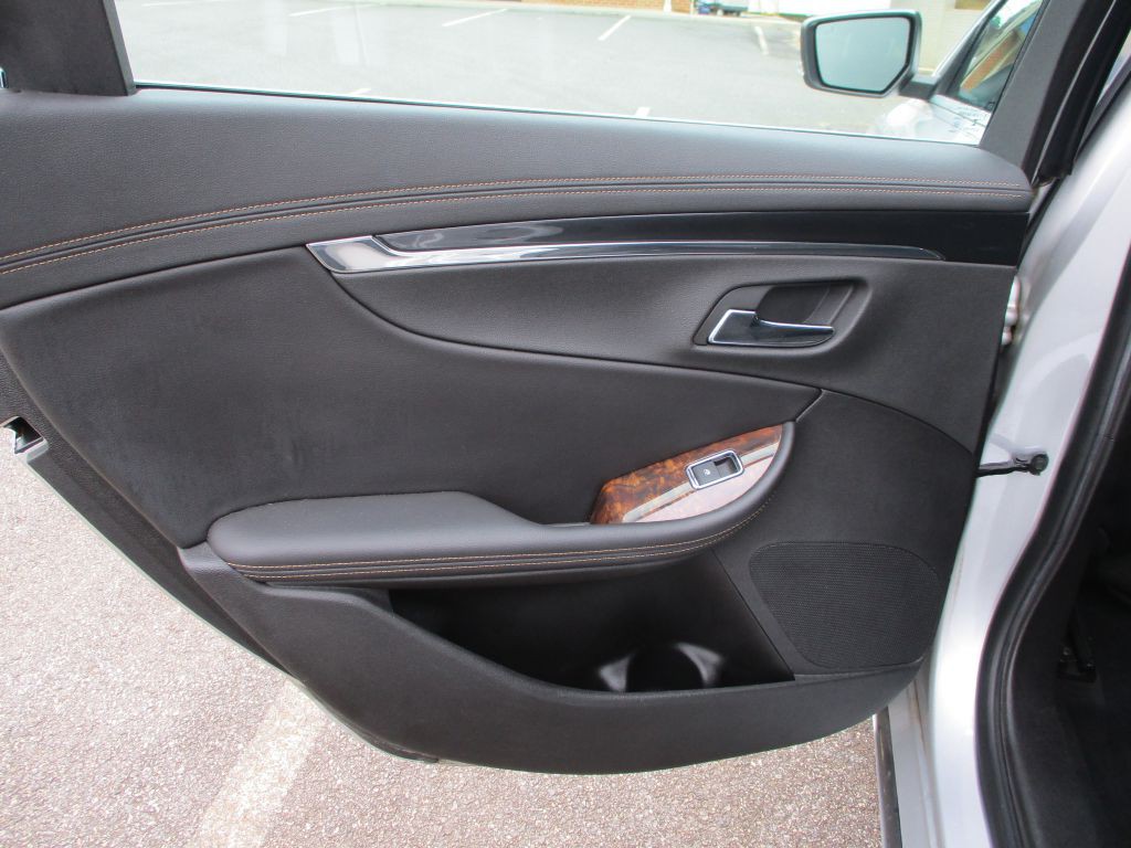 2014 Chevrolet Impala Image 25