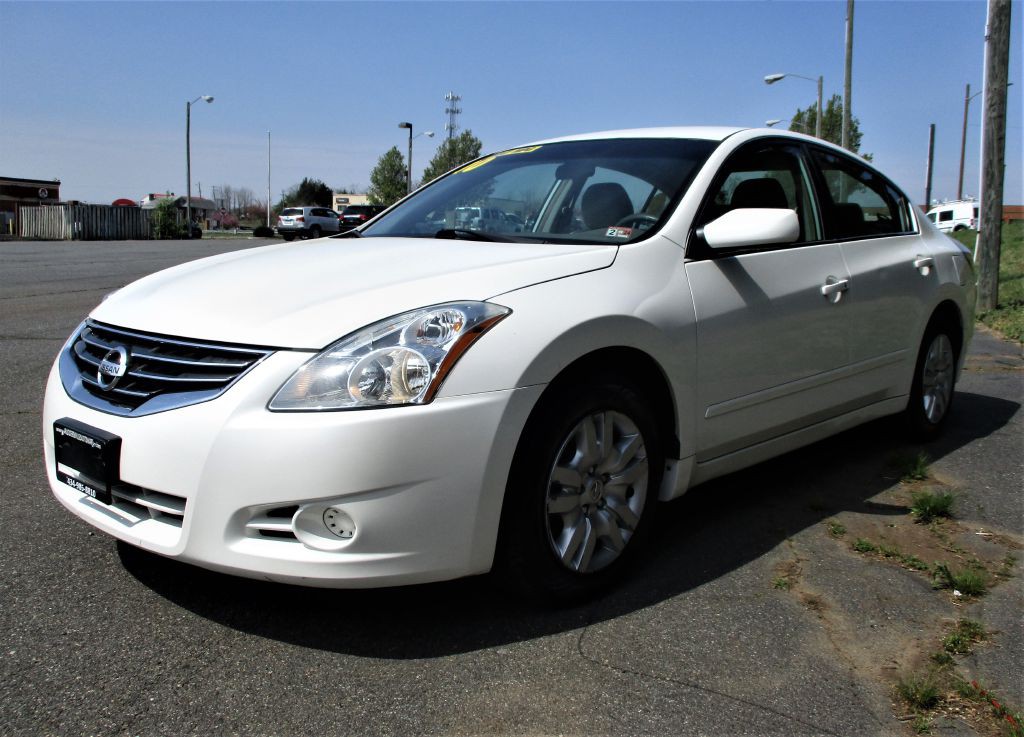 2010 Nissan Altima Image 3