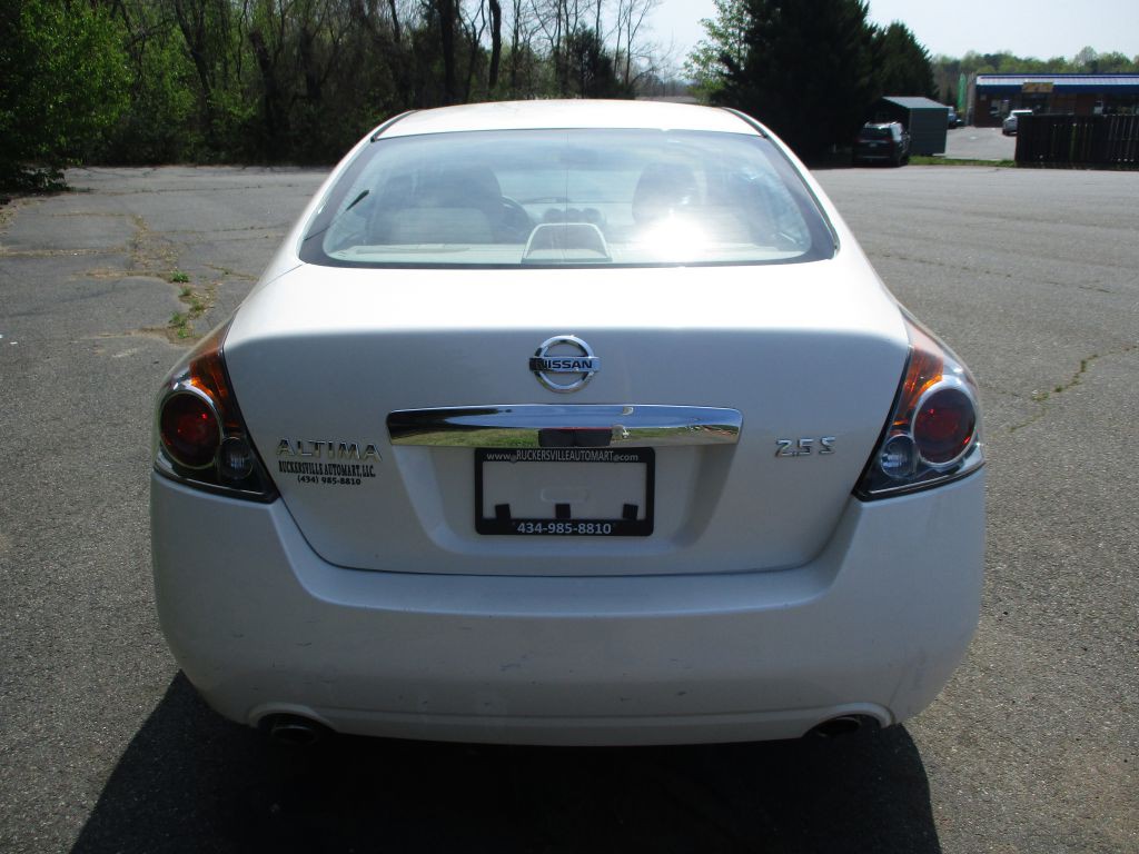 2010 Nissan Altima Image 6